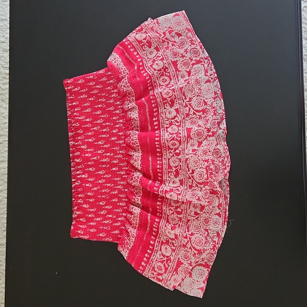 Flowy shorts EXPRESS. Looks like a skirt!